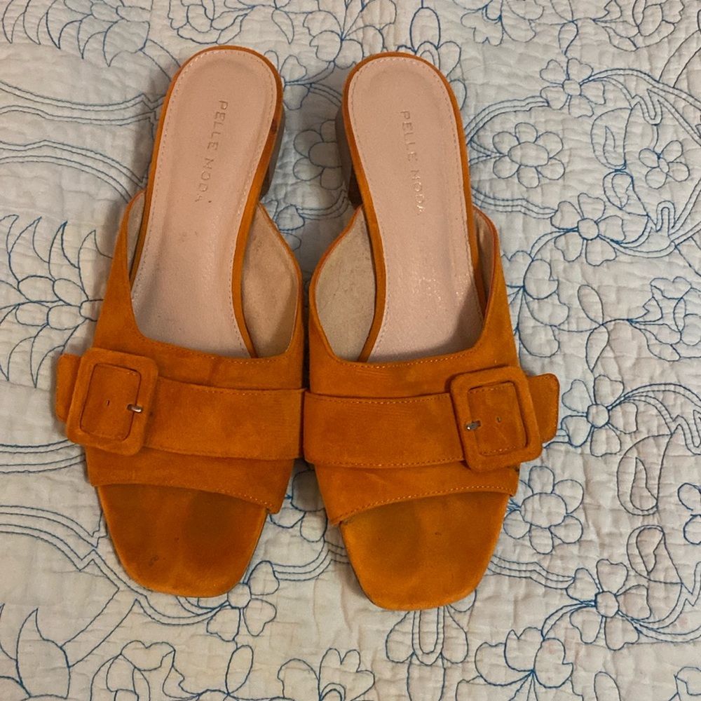 Pelle Moda Sandal